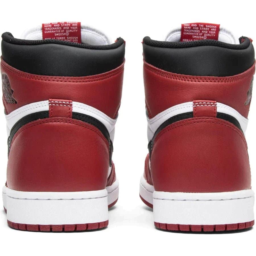 Air Jordan 1 Retro High OG Chicago Sneakers - Image 4