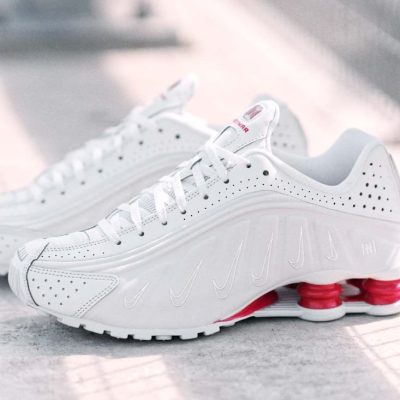 Nike Shox R4 White / University Red Sneakers - Image 3