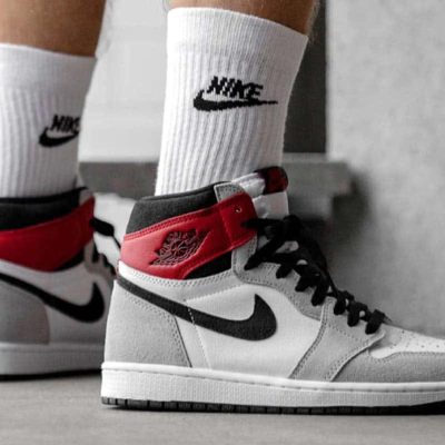 Air Jordan 1 Retro High Smokey Grey Sneakers - Image 5